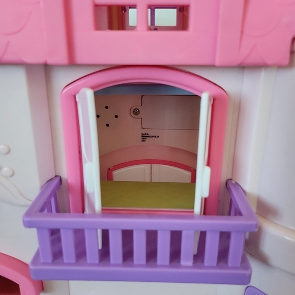 You & Me Dollhouse Pink Purple Play House Plastic Playset Mini Dolls Castle - Picture 2 of 8